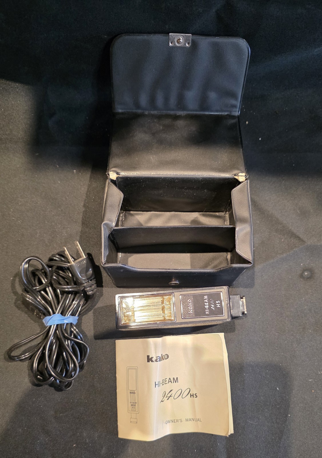 Vintage Kako Hi-Beam 2400 HS Camera Flash Unit With Case Cord Manual Untested