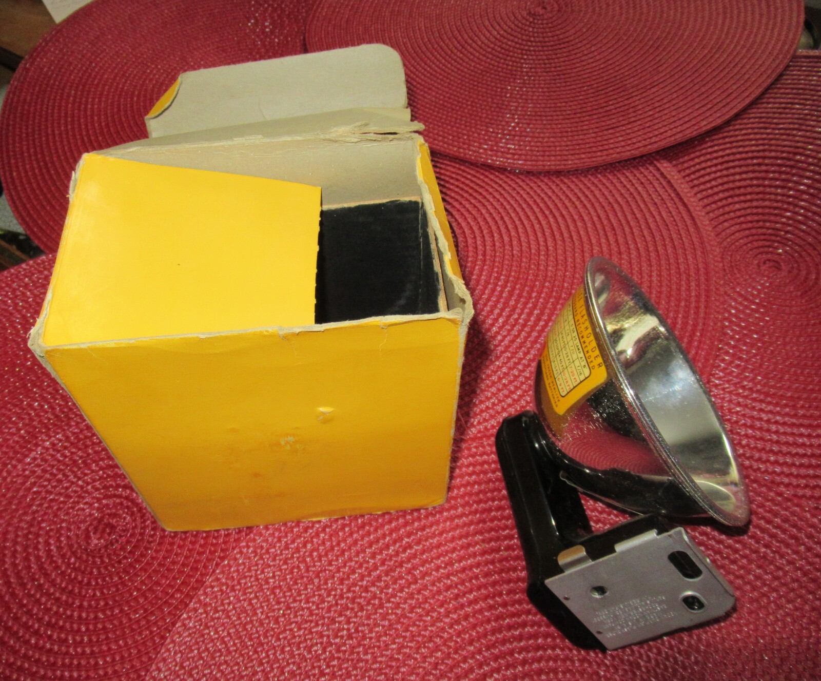 Vintage Kodak Duraflex Flasholder with Lumaclad Reflector – Untested