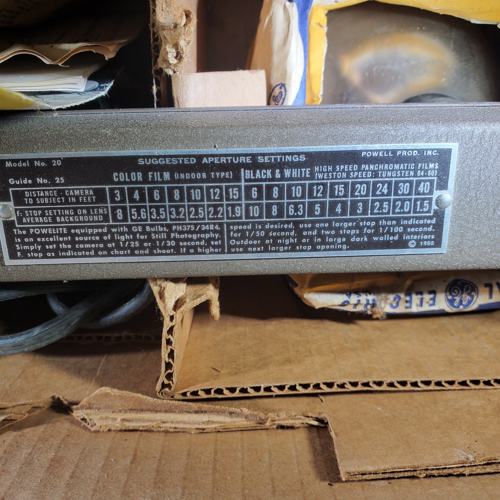 Vintage Powelite Jr 2 Lamp Movie Light Bar w Handle – Tested – Powell Products