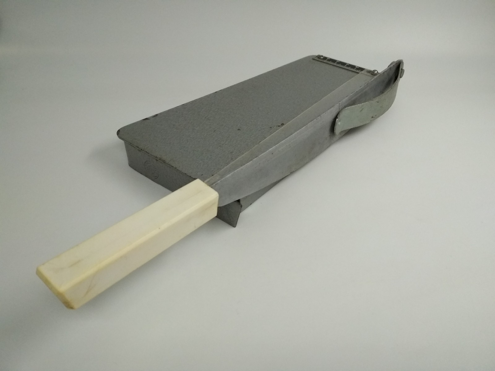 Soviet photo paper cutter (straight, even cut), photo cutting, *1168