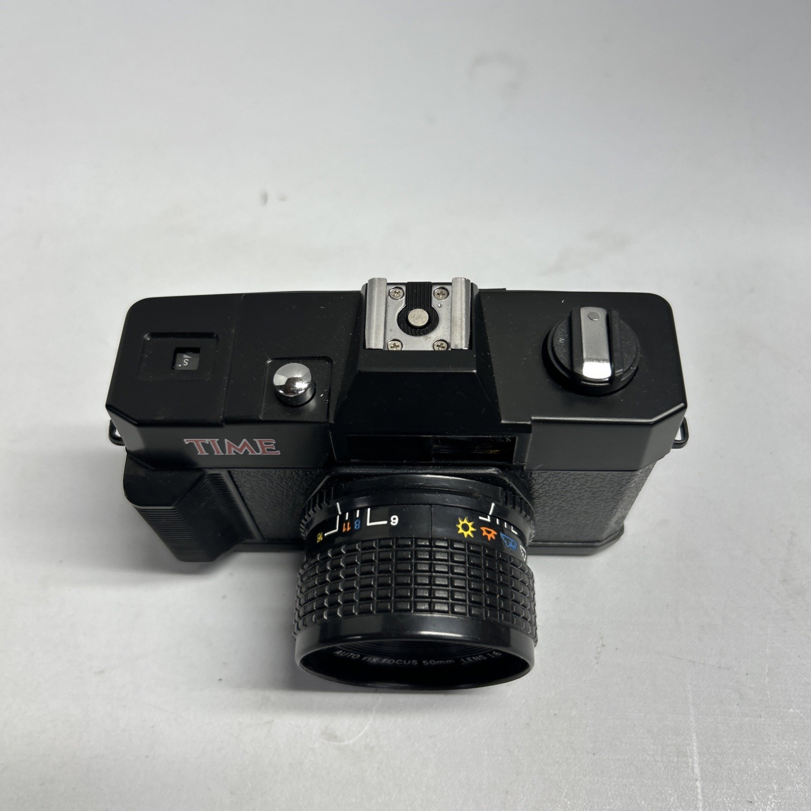 Time Promotional Camera 50mm Auto Fix Focus 1:6 Lens CAMCOL78