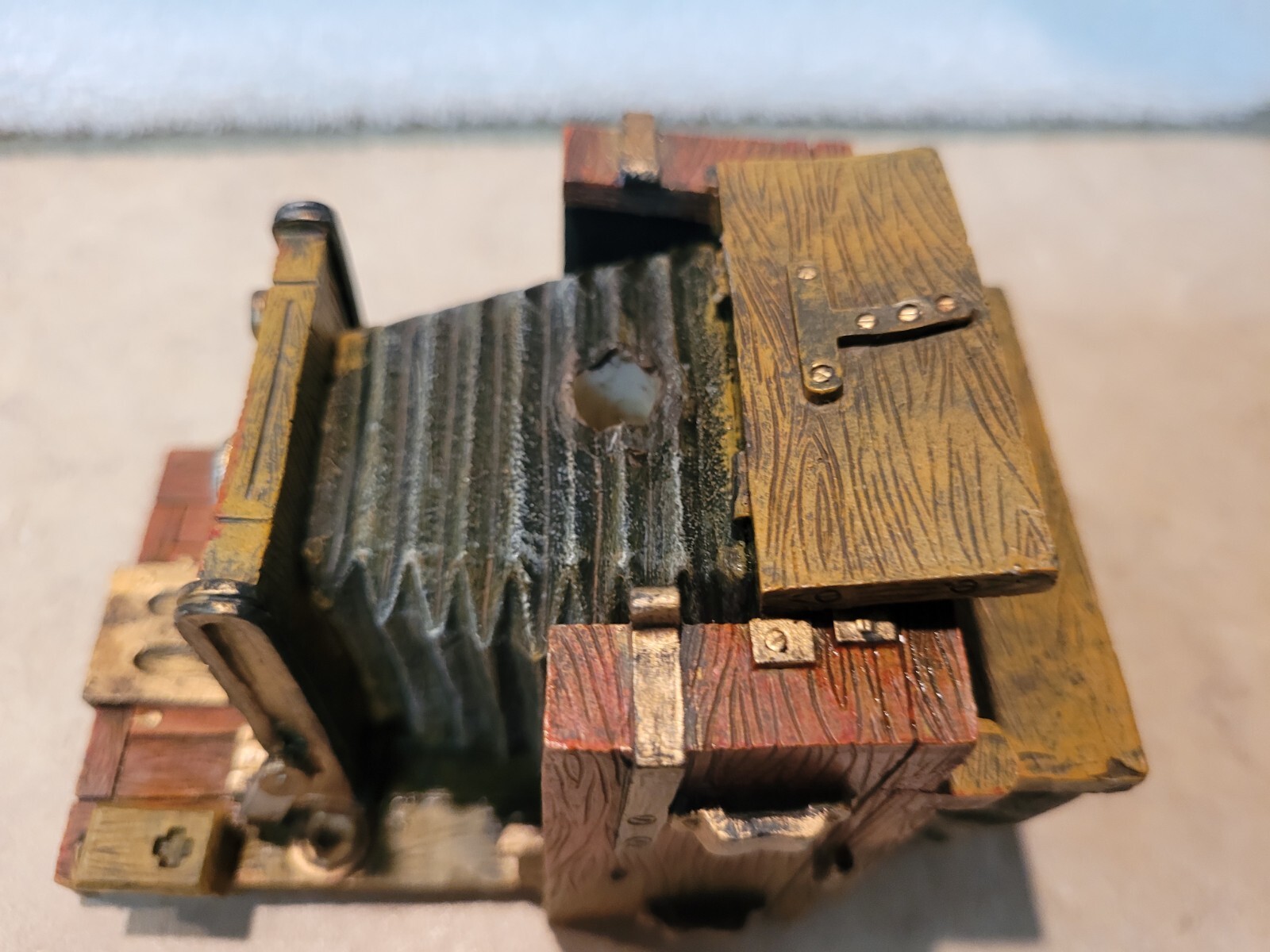 Darice Antique Style Camera Photo Or Card Holder – Early 19th Century Camera