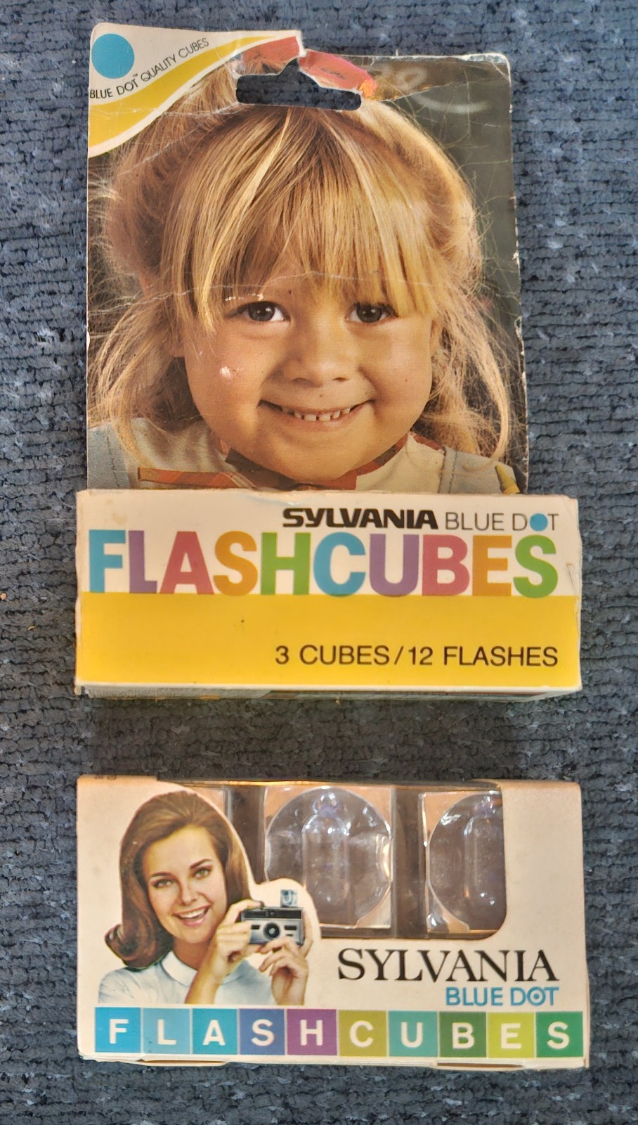 11 Flashcubes Sylvania Blue Dot Camera Flash Cubes New Old Stock