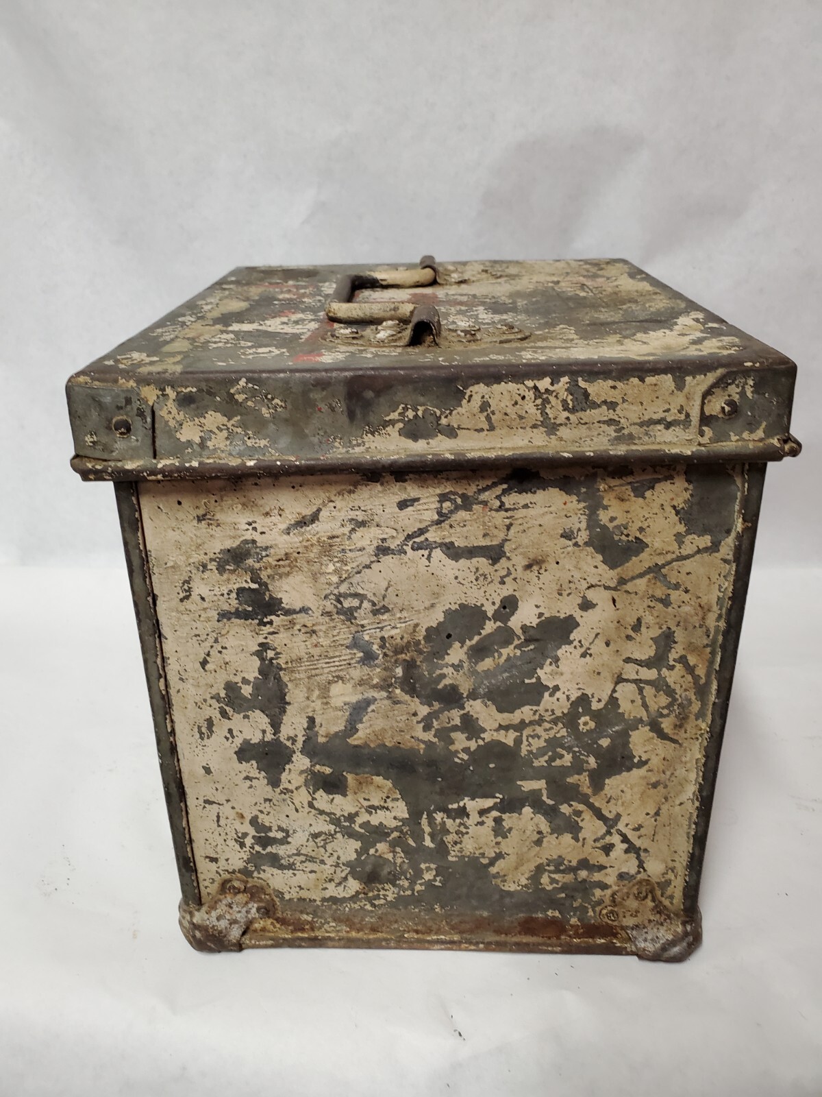 ICC-32a Hollywood Movie Reel Film Metal Case Strong Box Antique Steampunk Prop