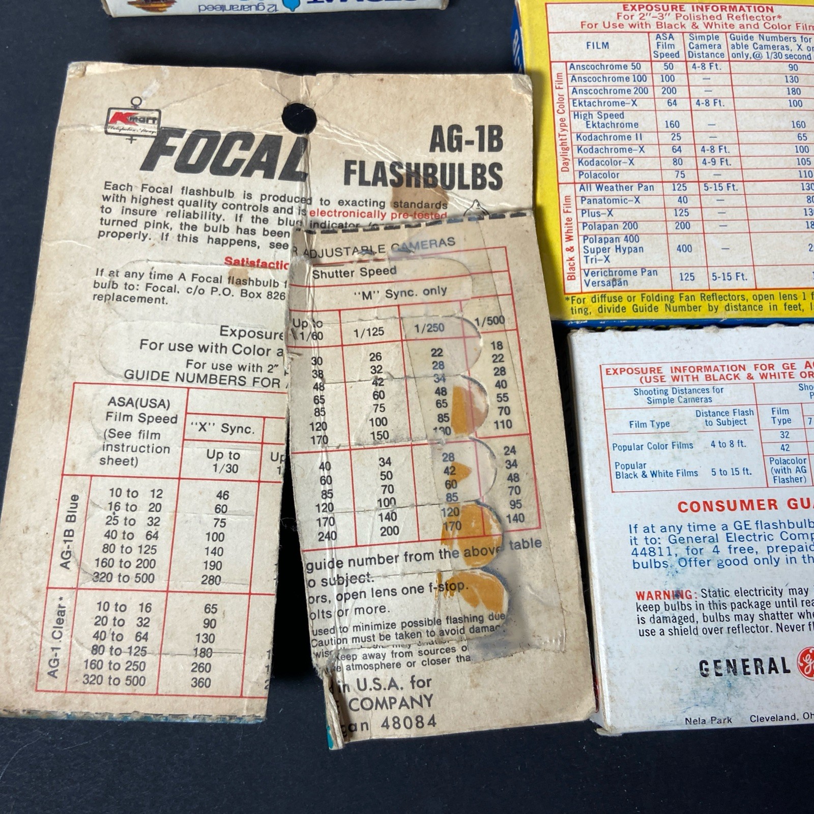 Lot Of Vtg AG1B Flash Bulbs Retro Photography Polaroid Kodak Blue + White