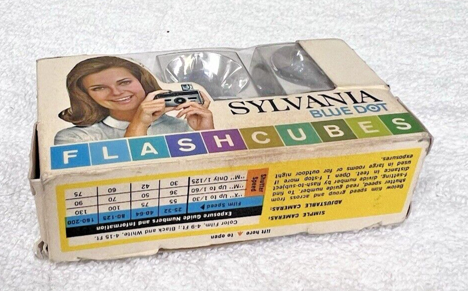 OLD MIP Sylvania Blue Dot Flash Cubes 3 Pack 1970’s Color Adverting Box