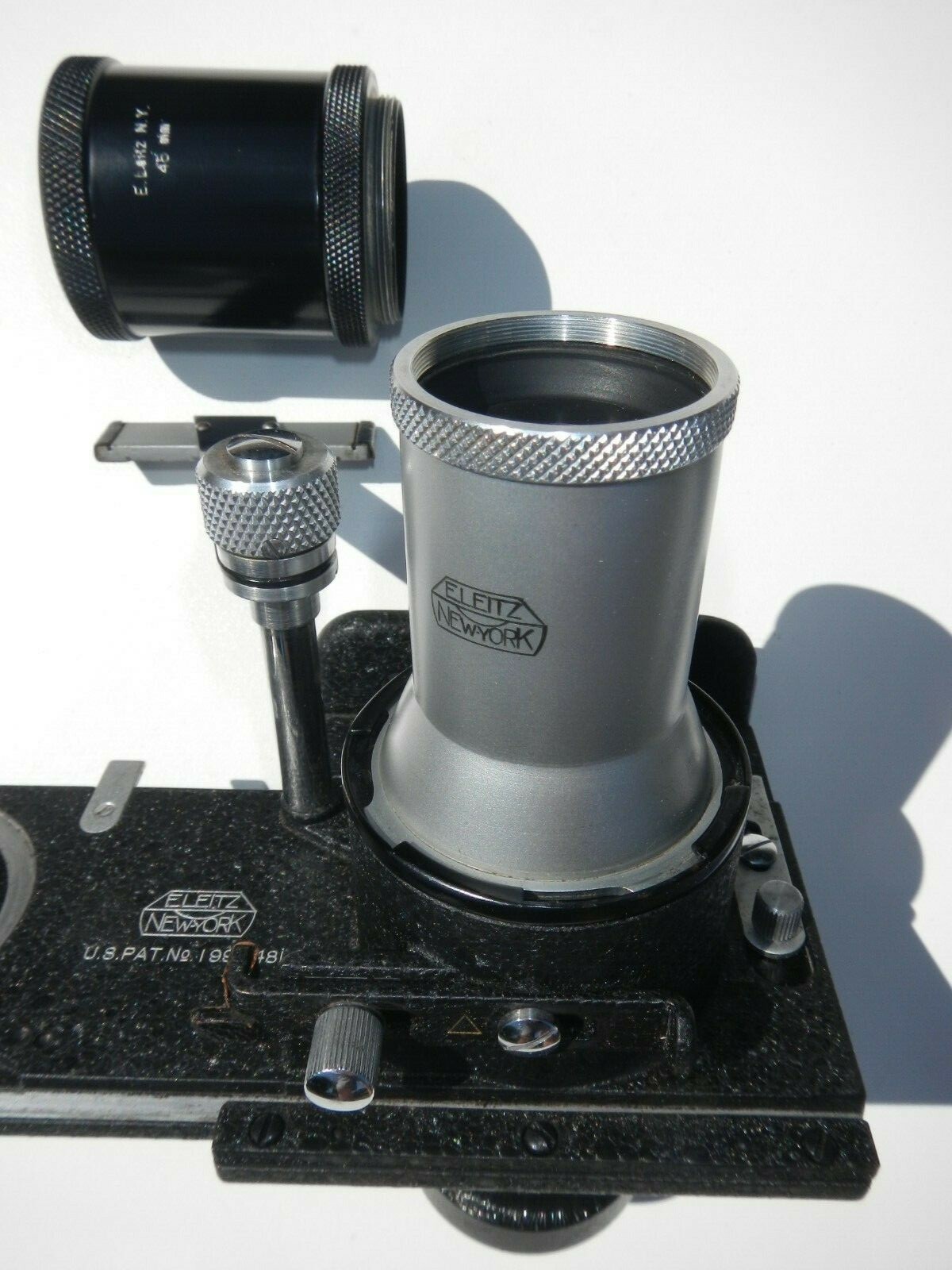 E. LEITZ NEW YORK FULDY FocoSlide w/ LGCOO 5x Magnifier & 45mm Extension Tube