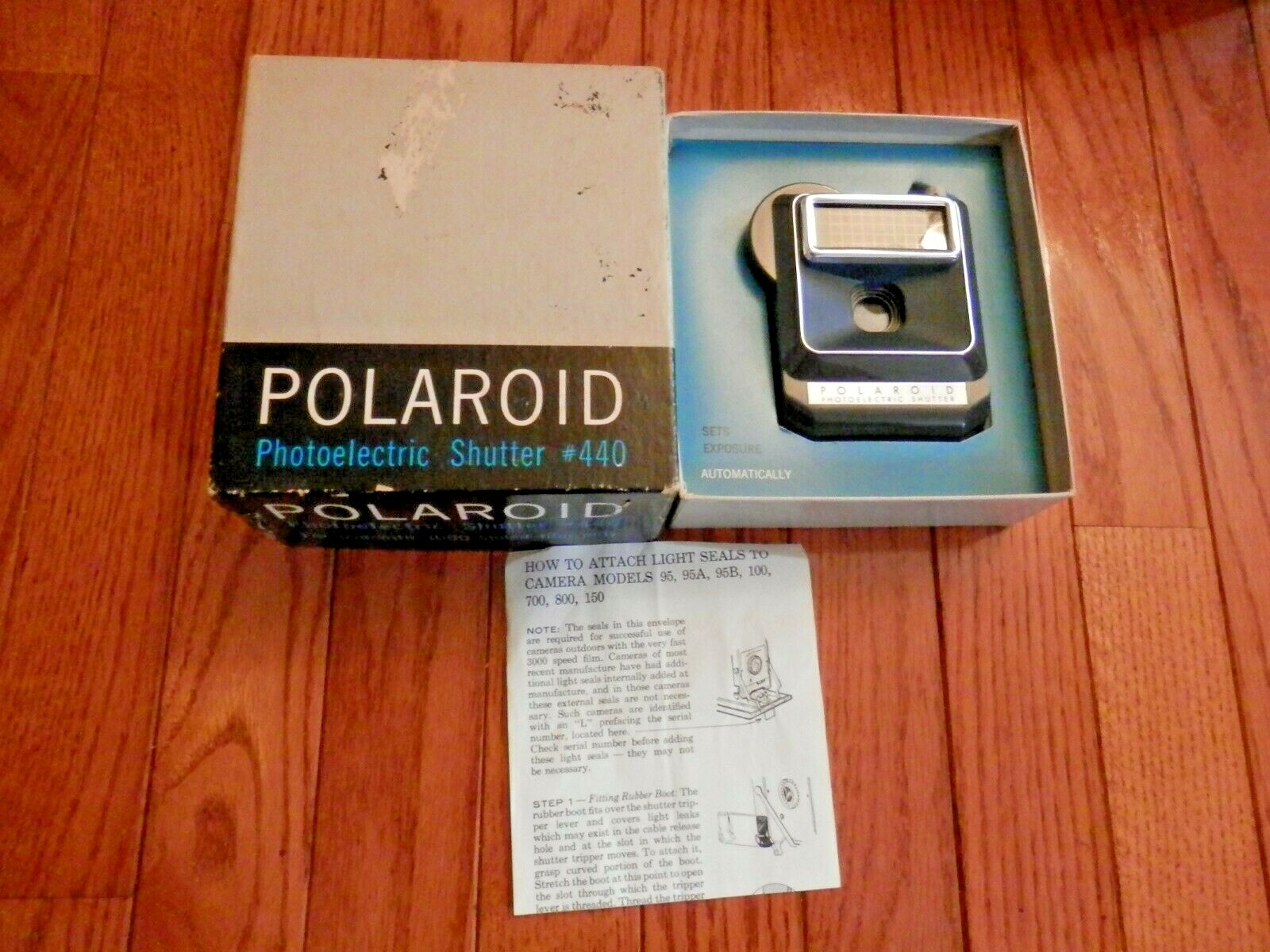 Polaroid Photoelectric Shutter 440 in Box w/ Instructions Untested