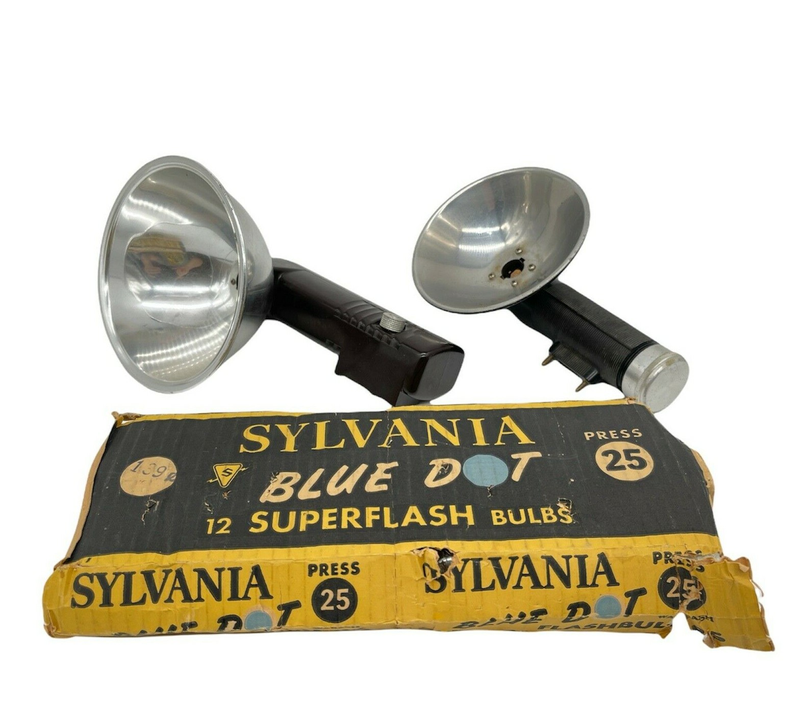 Kodak Kodalite Flasholder Lot w/Argus Sylvania Blue Dot Super Flash Bulbs P25