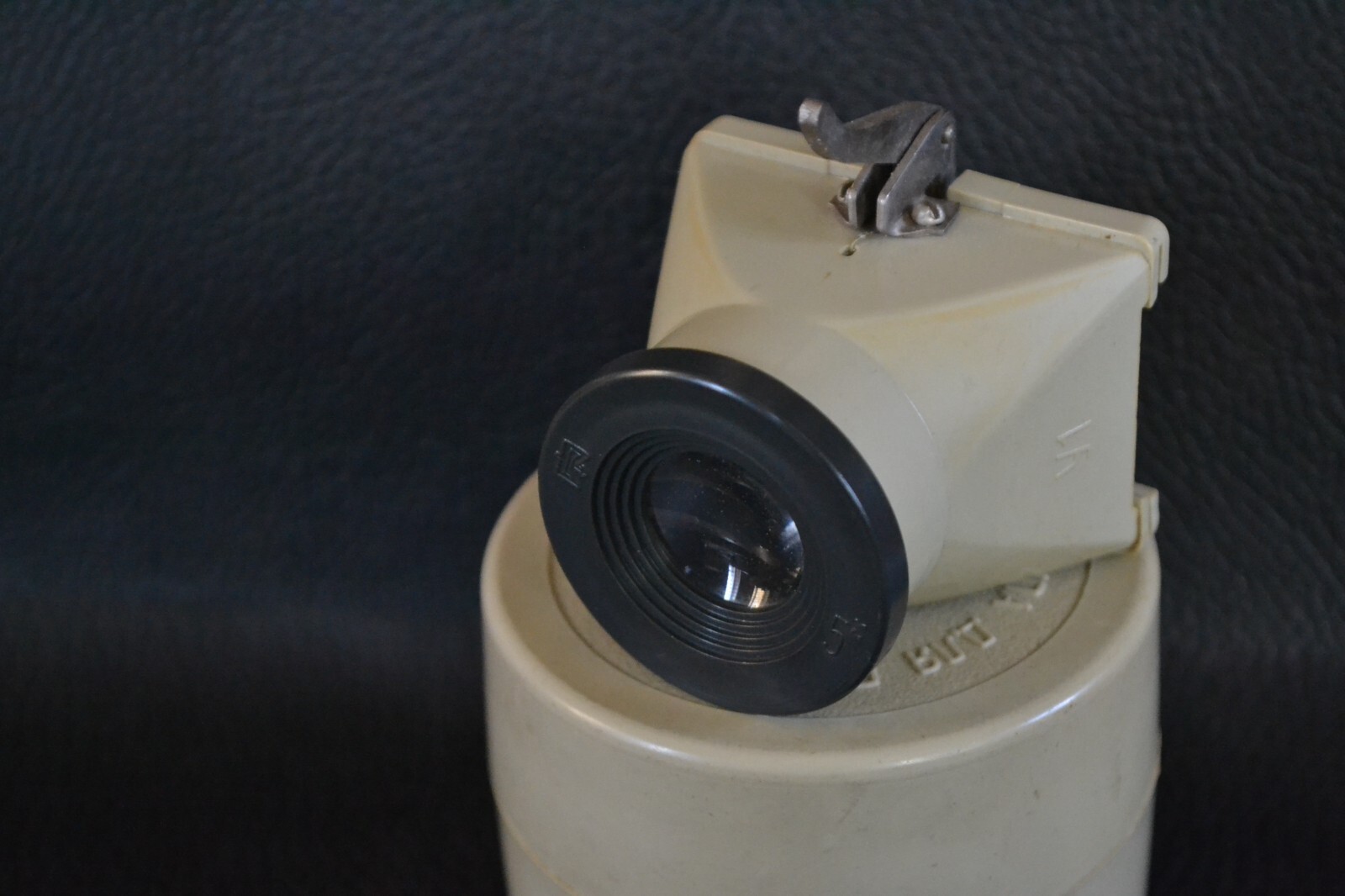 Vintage USSR plastic Magnifying Loupe L-5 For Viewing Film Frames
