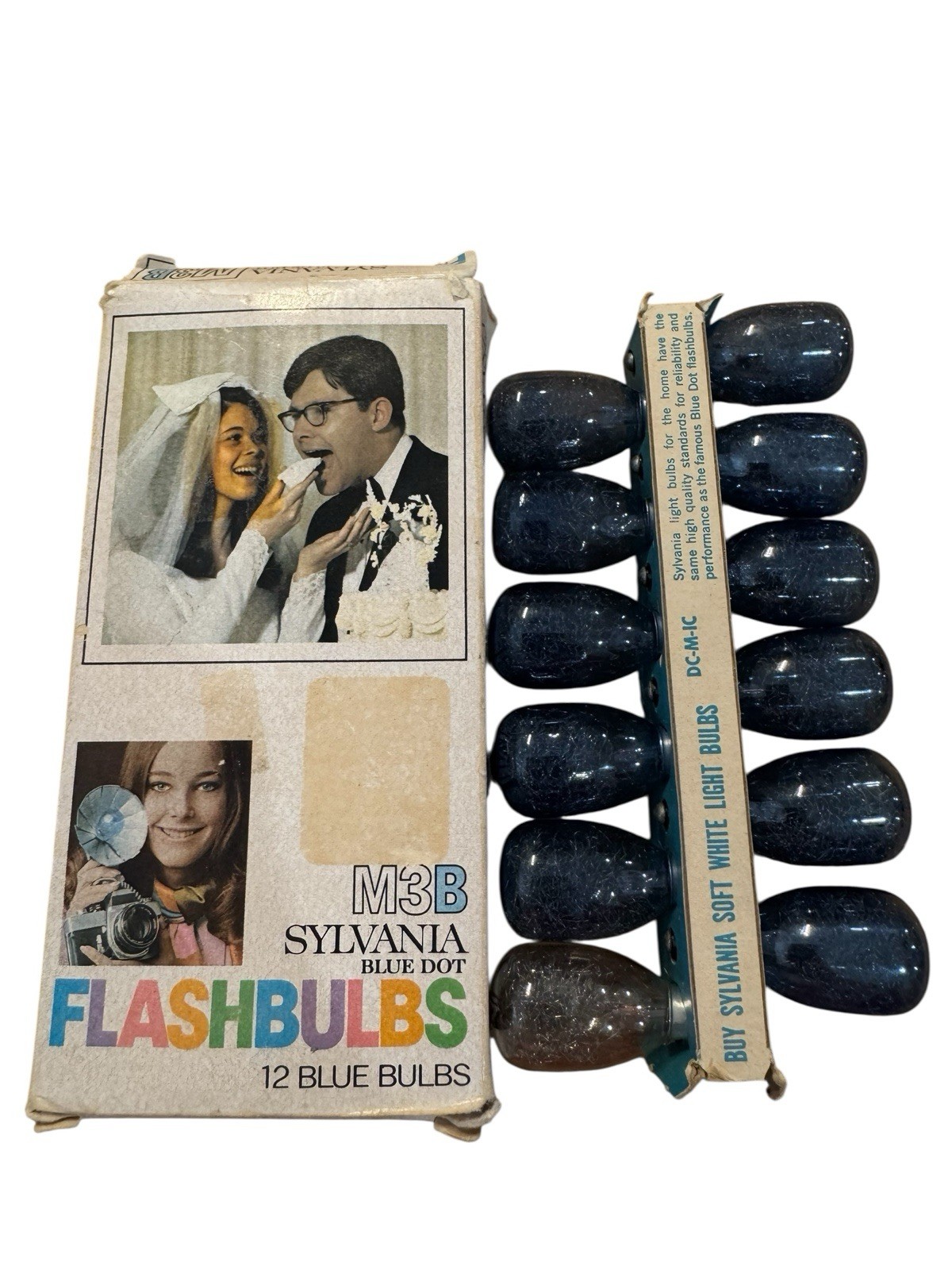 VTG Sylvania Blue Dot Flashbulbs M3B Selling For Nostalgia – Untested – 12