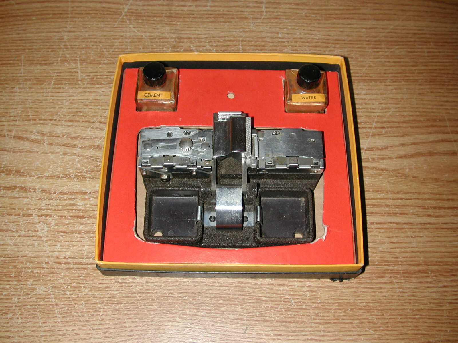 VINTAGE 1941 CINE-KODAK SENIOR SPLICER WITH DUO SPLICER BOX
