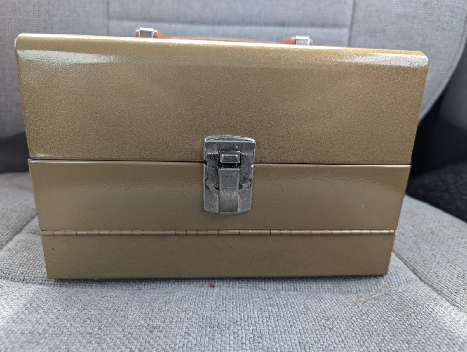 VINTAGE LOGAN METAL 8MM REEL-TO-REEL FILM CABINET CASE 12-REEL