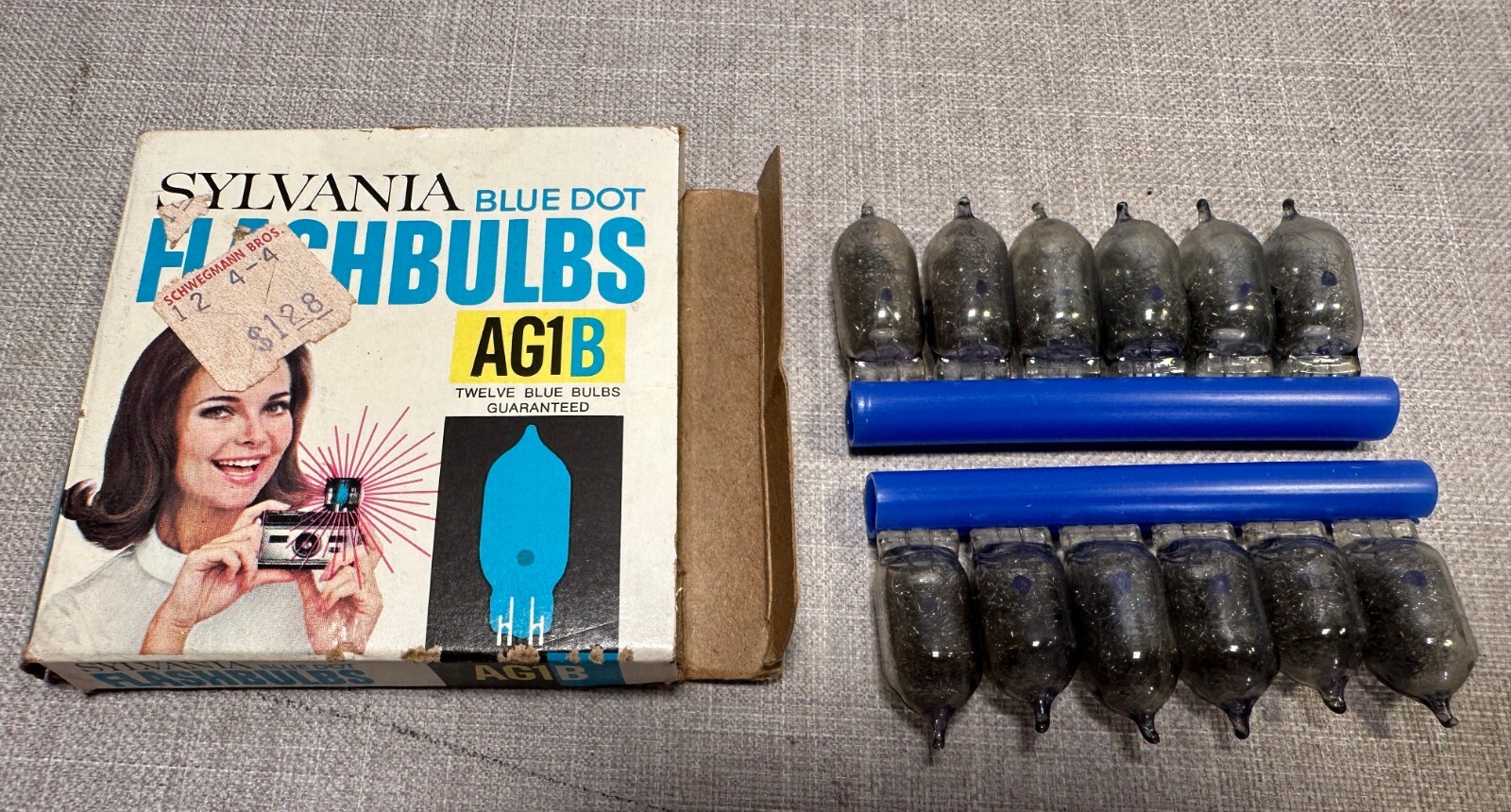 Sylvania blue dot flash bulbs – AG1B – 12 count Box. FREE SHIPPING!