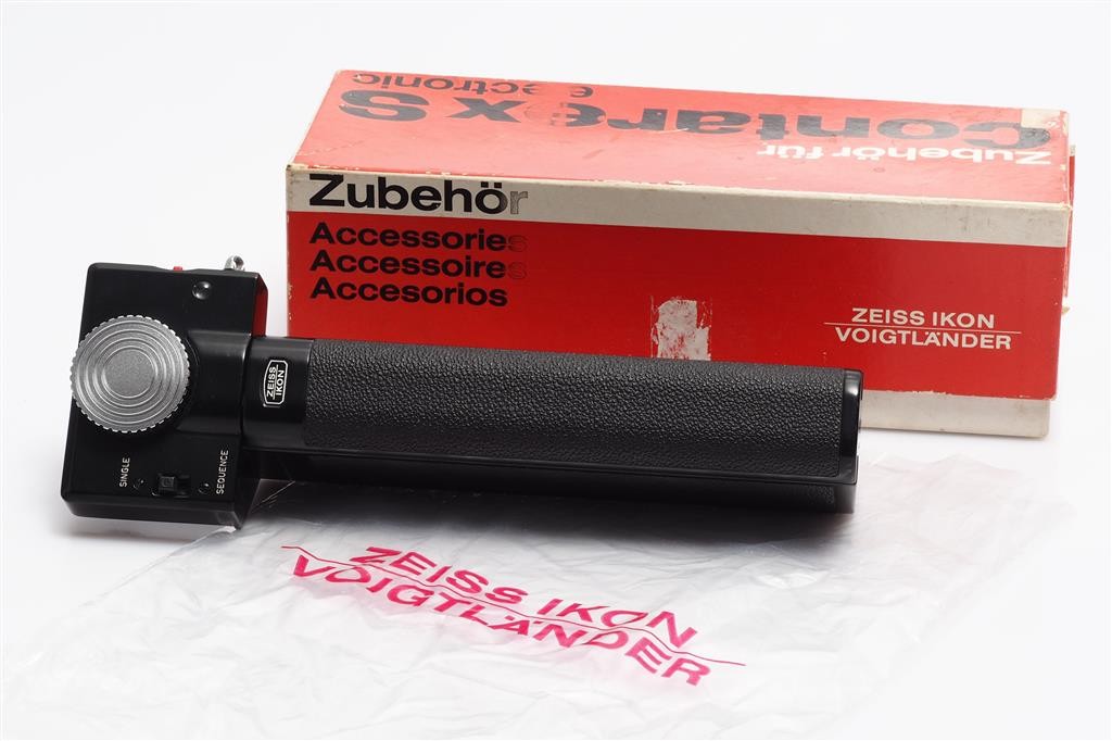 Zeiss Ikon Grip For SE Super Electronic MINT In BOX