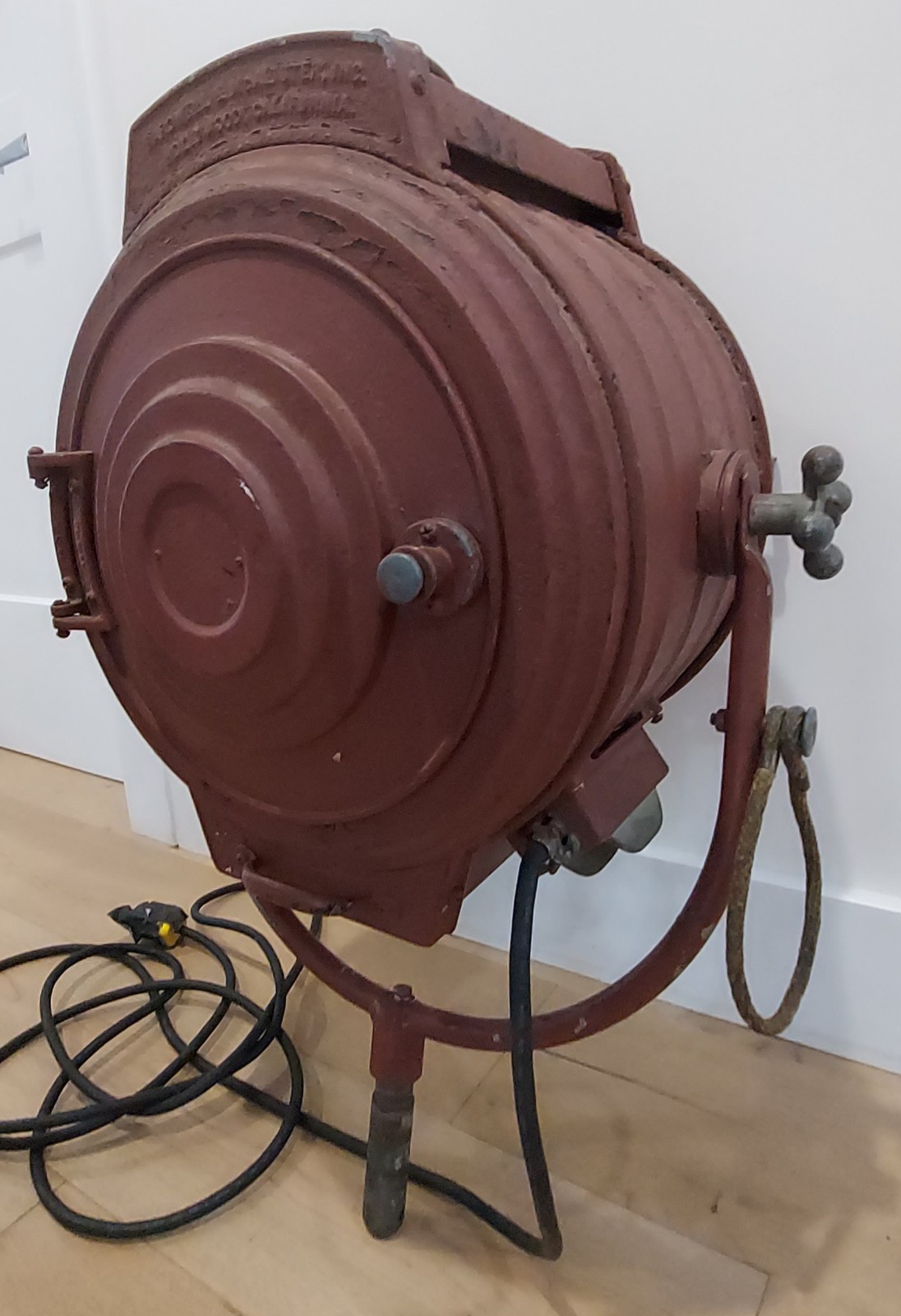 Bardwell & McAlister Hollywood Movie Keg Light 10″ Fresnel stage spot California