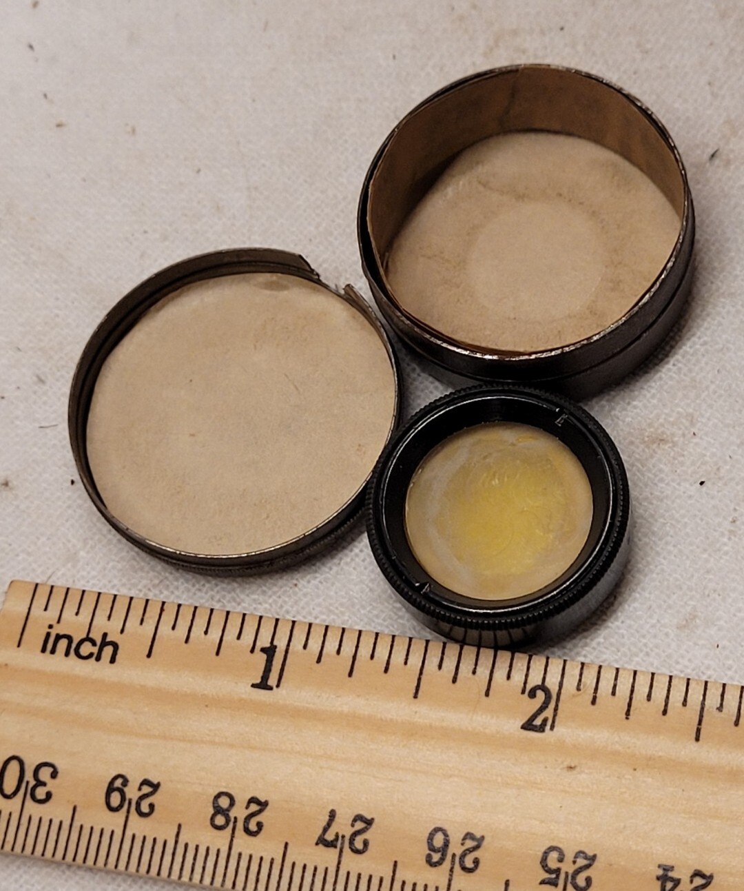 KODAK COLOR FILTER EASTMAN KODAK CO ROCHESTER NY VINTAGE CAMERA FILTER 8 TIN