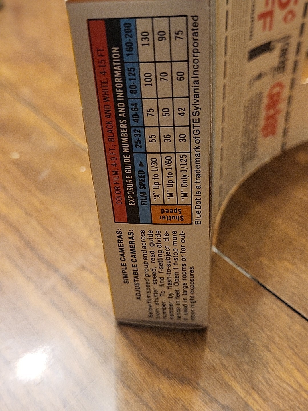 4 Flashcubes Nos Original Packaging