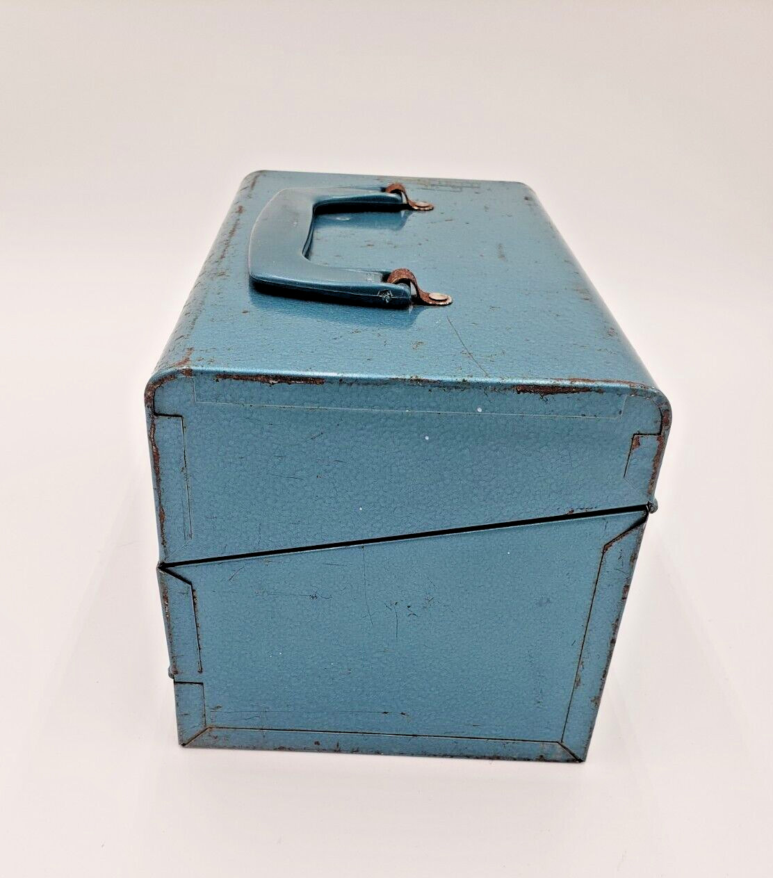 Logan De Luxe 5 Inch Movie 12 Reel Chest Metal Storage Box Carry Tote