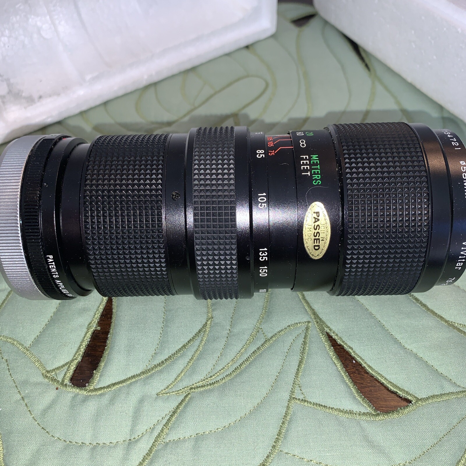 Vivitar 75-205mm f3.8 Telephoto Zoom Lens Mount – manual focus