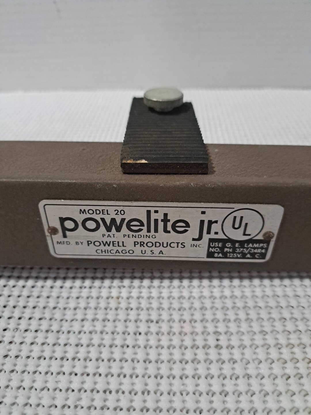 Vintage Powell Products Powerlite Jr. Model 20 Tripod Mountable Light Bar