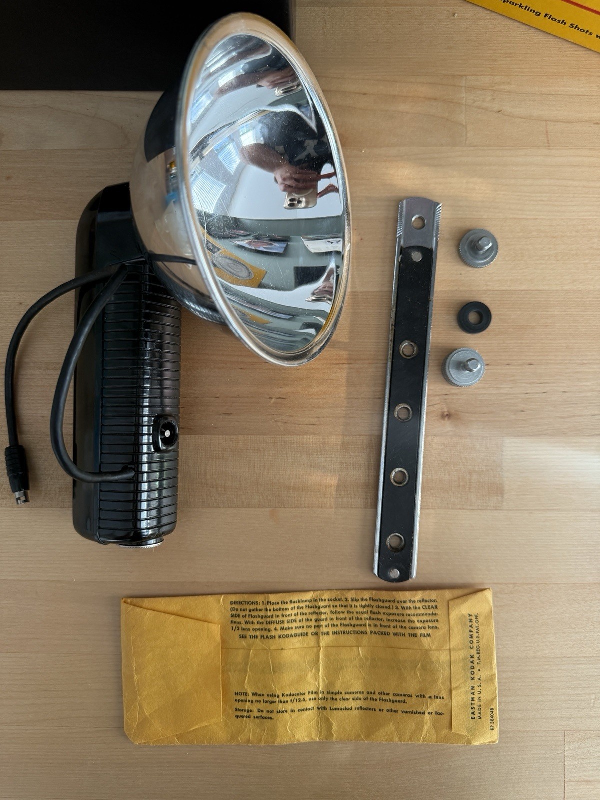 Vintage Kodak Standard Flasholder w/ Original Box Flashguard & Bracket