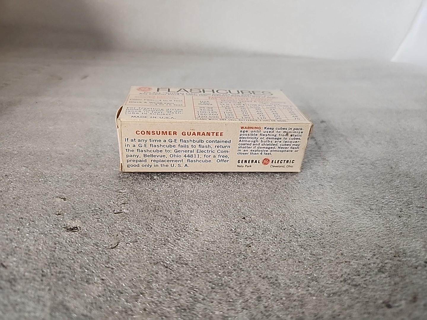 Vintage GE Flash Cubes – 3 Cubes/12 Flashes – Original Packaging