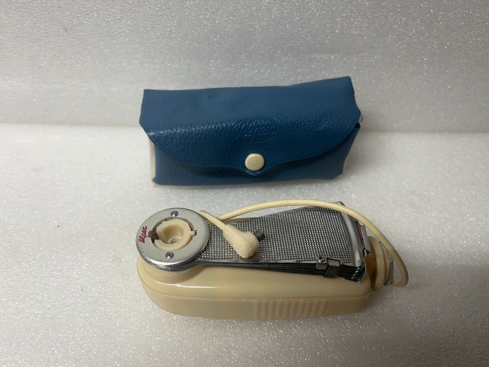 Pocket Folding Flash Unit-Collapsible Unit Untested