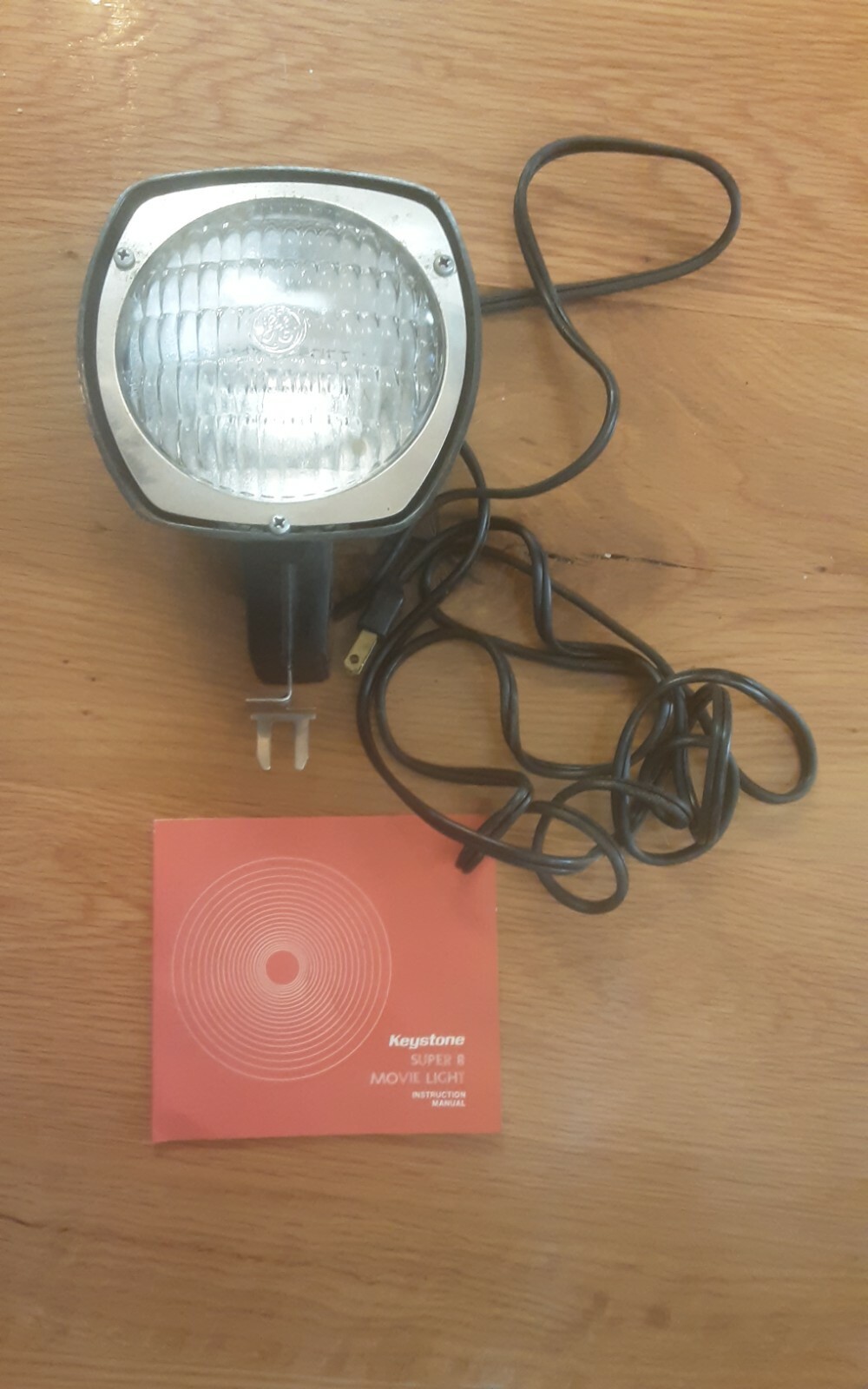 KEYSTONE SEALED BEAM MOVIE LIGHT VINTAGE FOR SUPER 8 MOVIE CAMERAS MODEL 333 NOS