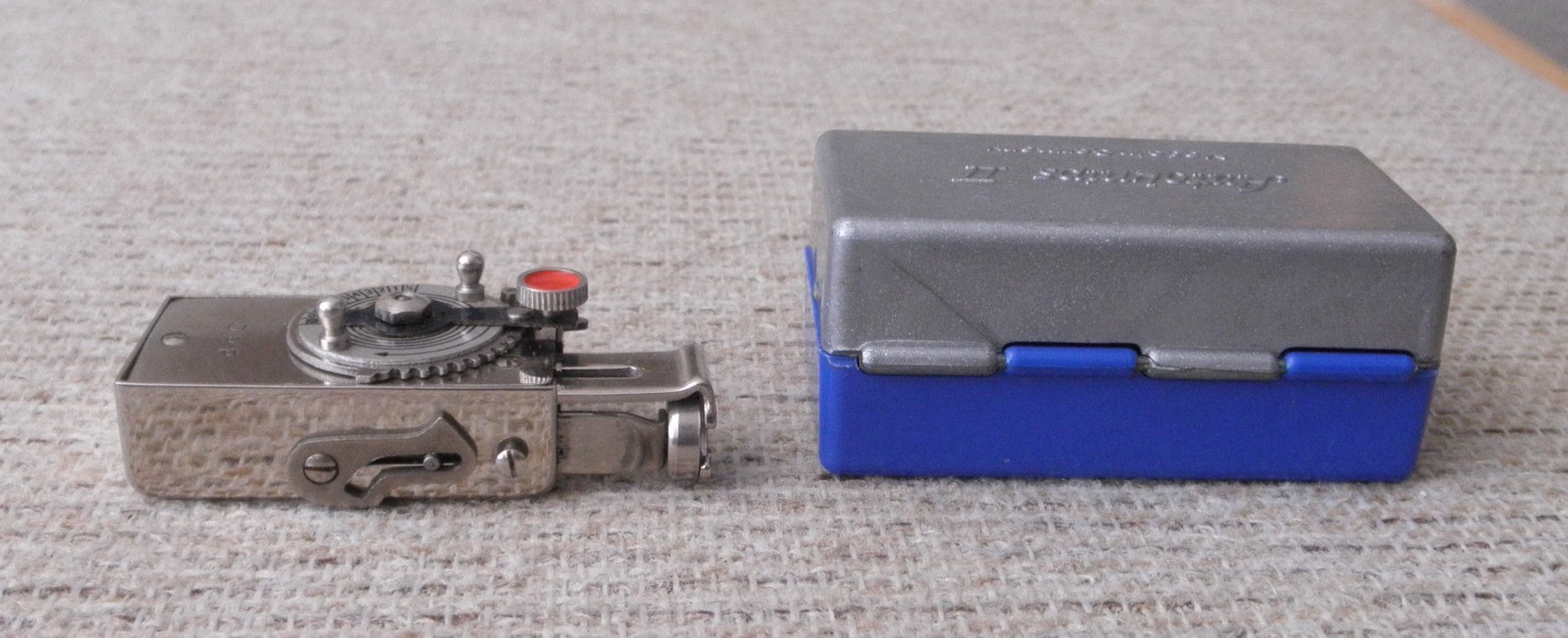 Vintage Autoknips II Mechanical Camera Self Timer With Case (See Video)