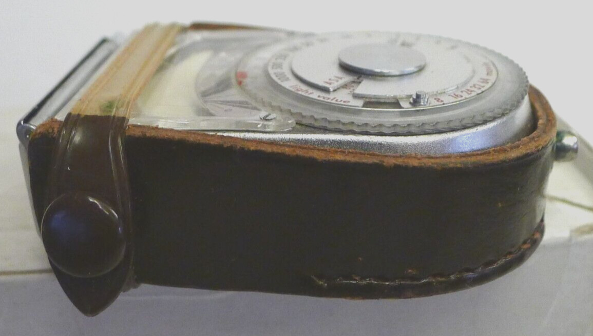 Sekonic L-8 Exposure Light Meter +Partial Leather Case – Made in Japan – TESTED