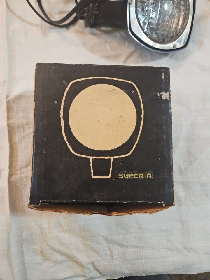 Vintage Atlas Warner Super 8 Sealed Beam Movie Light Model 855 Tested Working