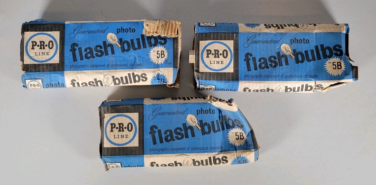 Lot of 3 Boxes Vintage P•R•O PRO Line No. 5B Photo Flashbulbs Blue
