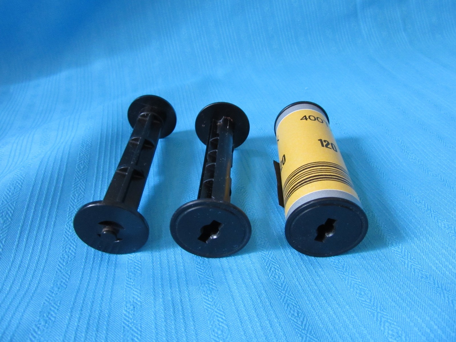 3 Takeup Spools – 2 for 120/200mm Medium Format & 1 for Polaroid Highlander