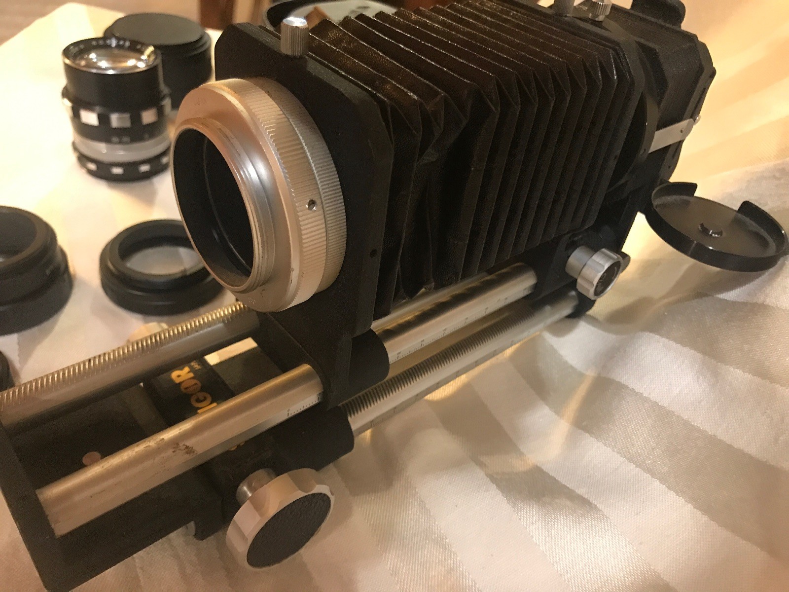 SOLIGOR T-2 FLEXOMATIC INTERCHANGEABLE BELLOWS EXTENSION UNIT W/ MULTIPLE LENS