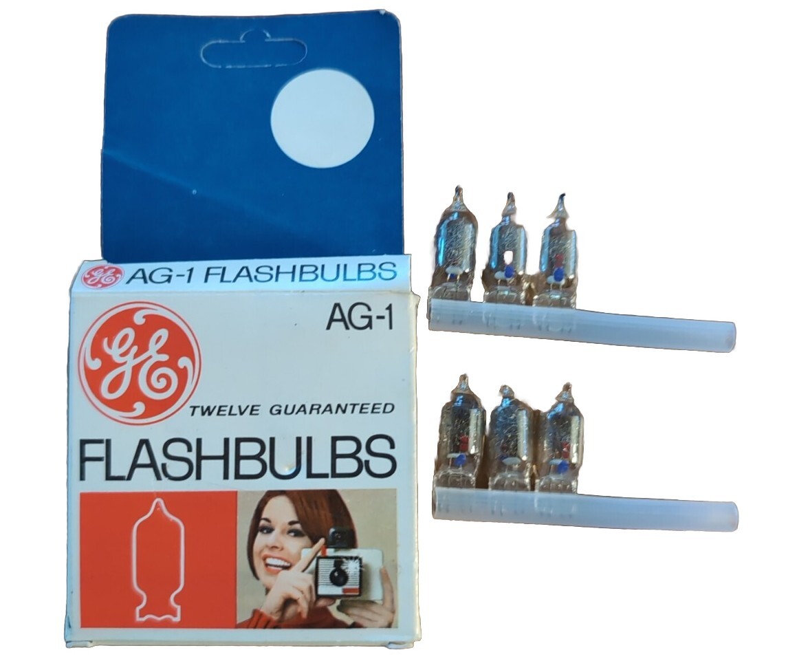 Vintage General Electric GE Blue Dot AG1 Flashbulbs Open Pack 6 Bulbs