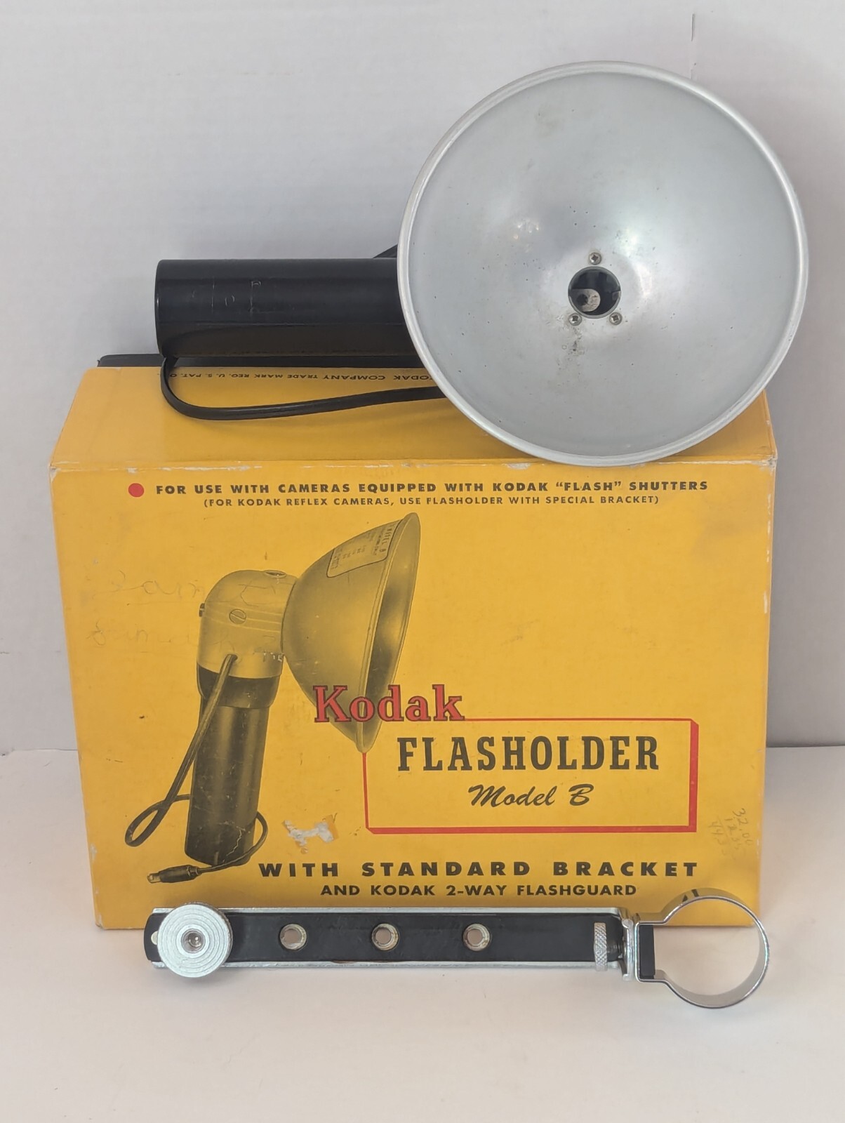 Vintage Kodak Flash older Model B W/ Standard Bracket And Box