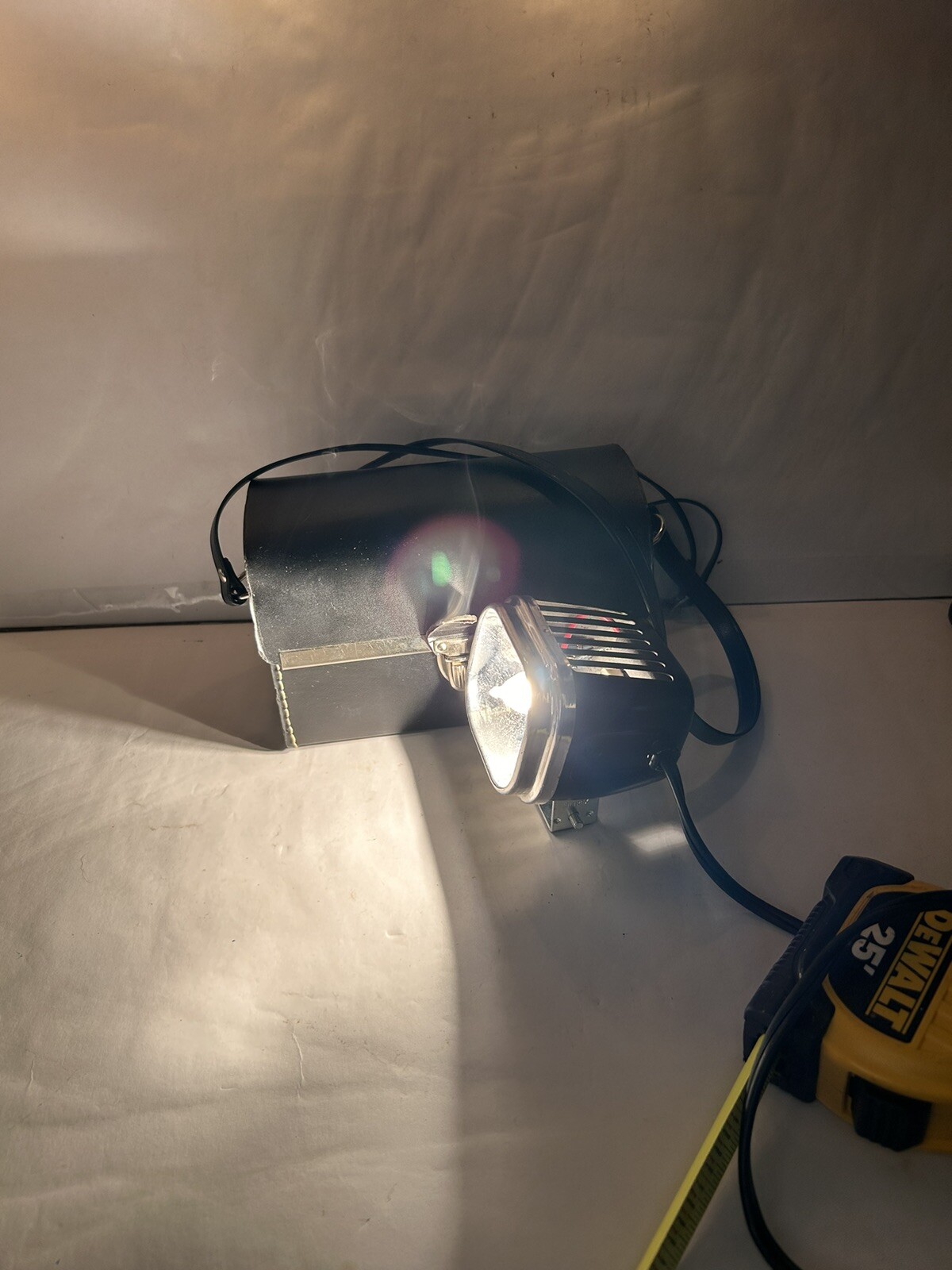 Vintage Cameralite Model 709 Movie Camera Floodlamp ~ Clean and Working 650W