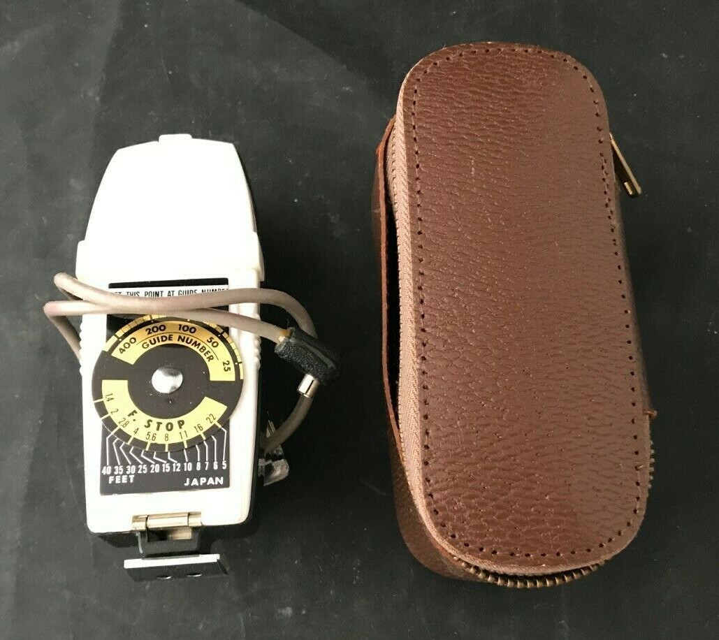 Vintage Accura Pocket Fan Flash Camera Photography Japan With Case