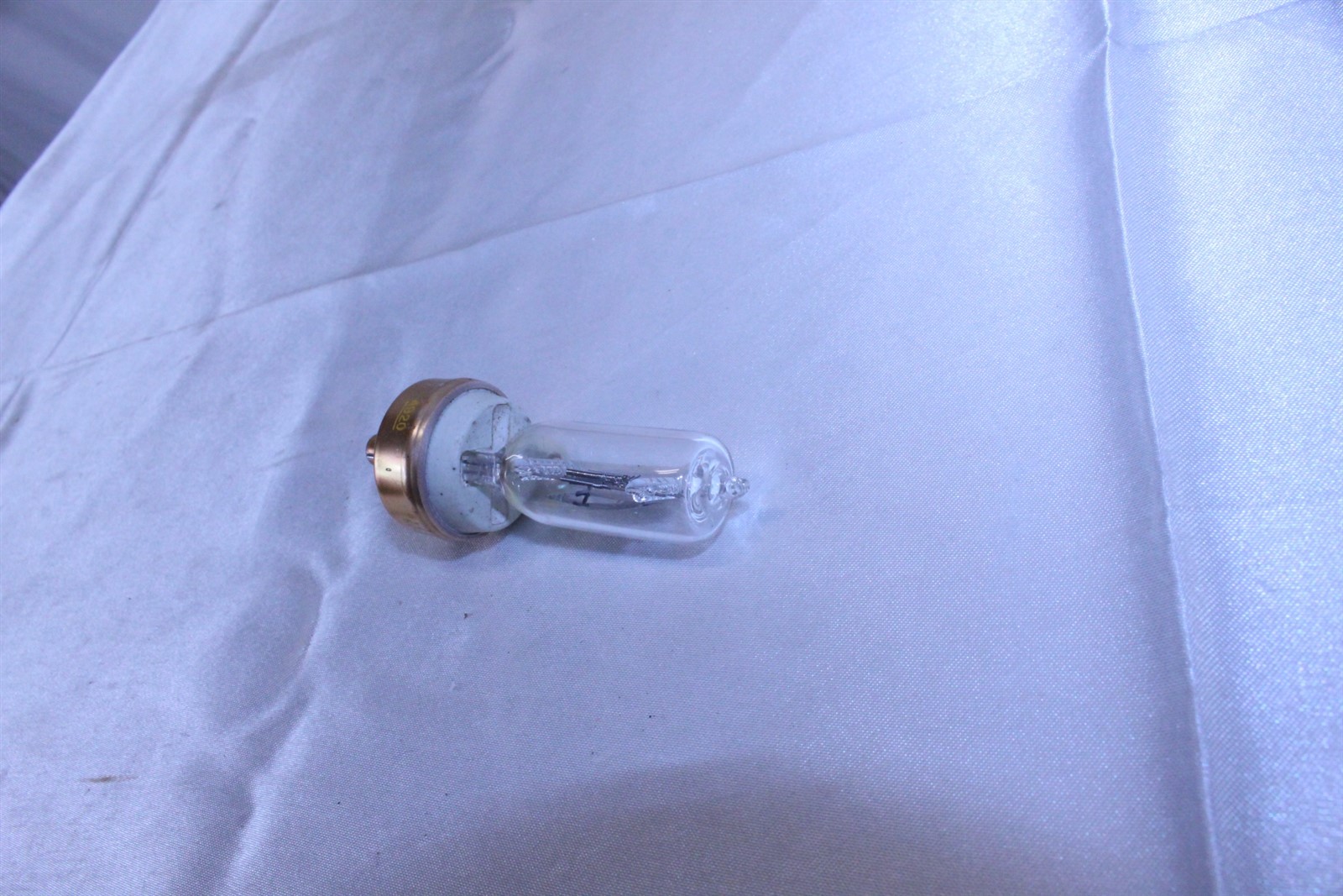 Replacement Projector Bulb for Vintage Standard Projector Model 1001-RP-526