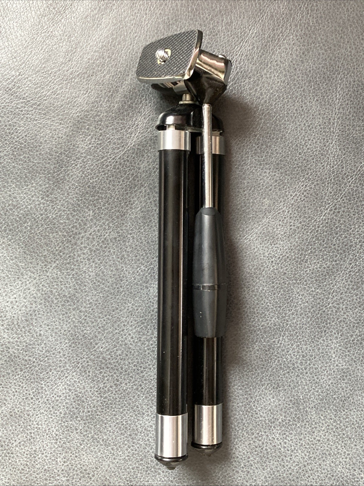 Vtg P&B Ponder Best Camera Tripod Model 99 10”-48″ Adjustable Height Telescoping