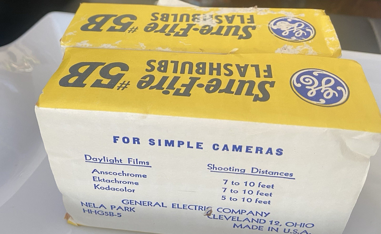 Flashbulbs General Electric Surefire 5b Socket Photography Vintage Camera