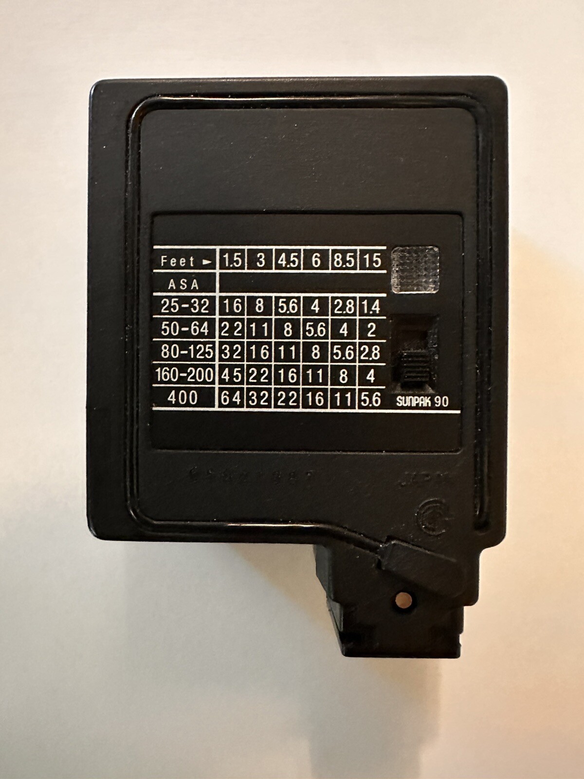VINTAGE SUNPAK90 CAMERA FLASH TESTED WORKS.