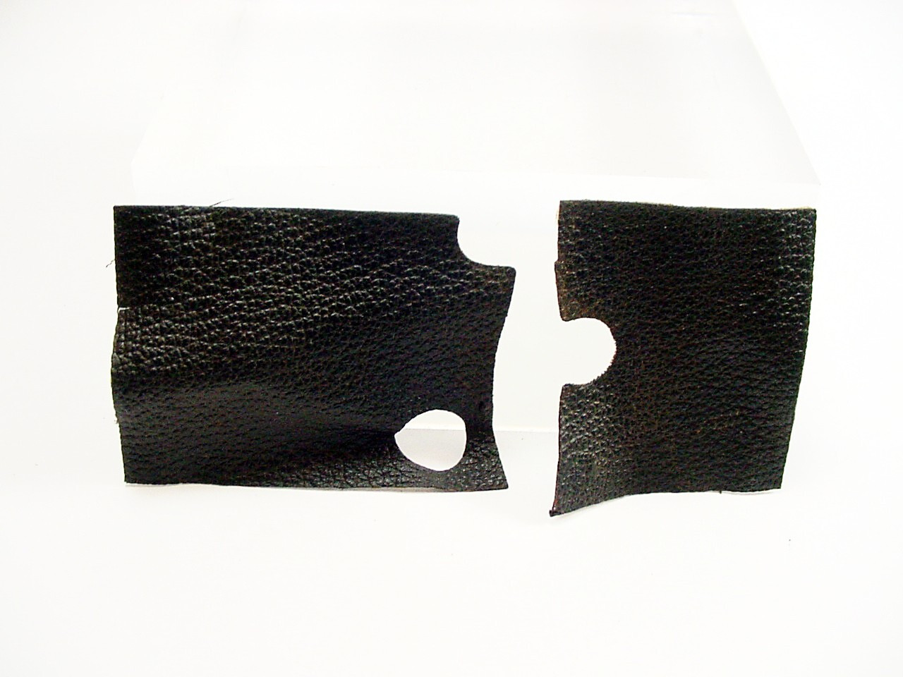 Nikon Nikkormat EL2 front leather | Parts | $9 | #46 |
