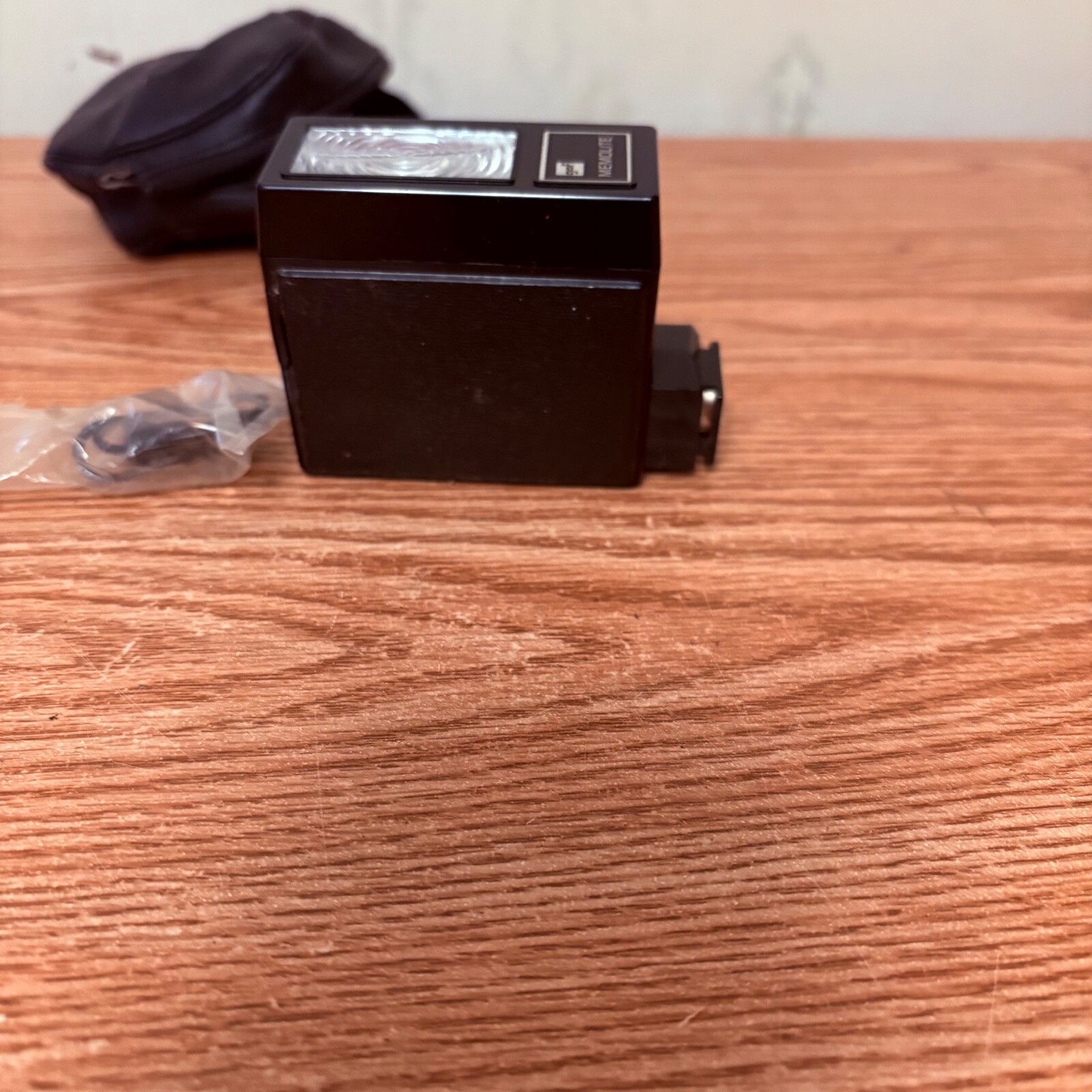 Vintage Gaf Memolite Universal Flash for SLR Hot Contact Cameras Sync Socket