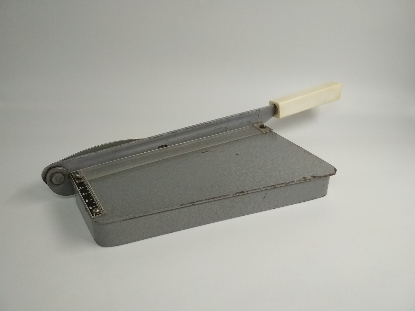 Soviet photo paper cutter (straight, even cut), photo cutting, *1168