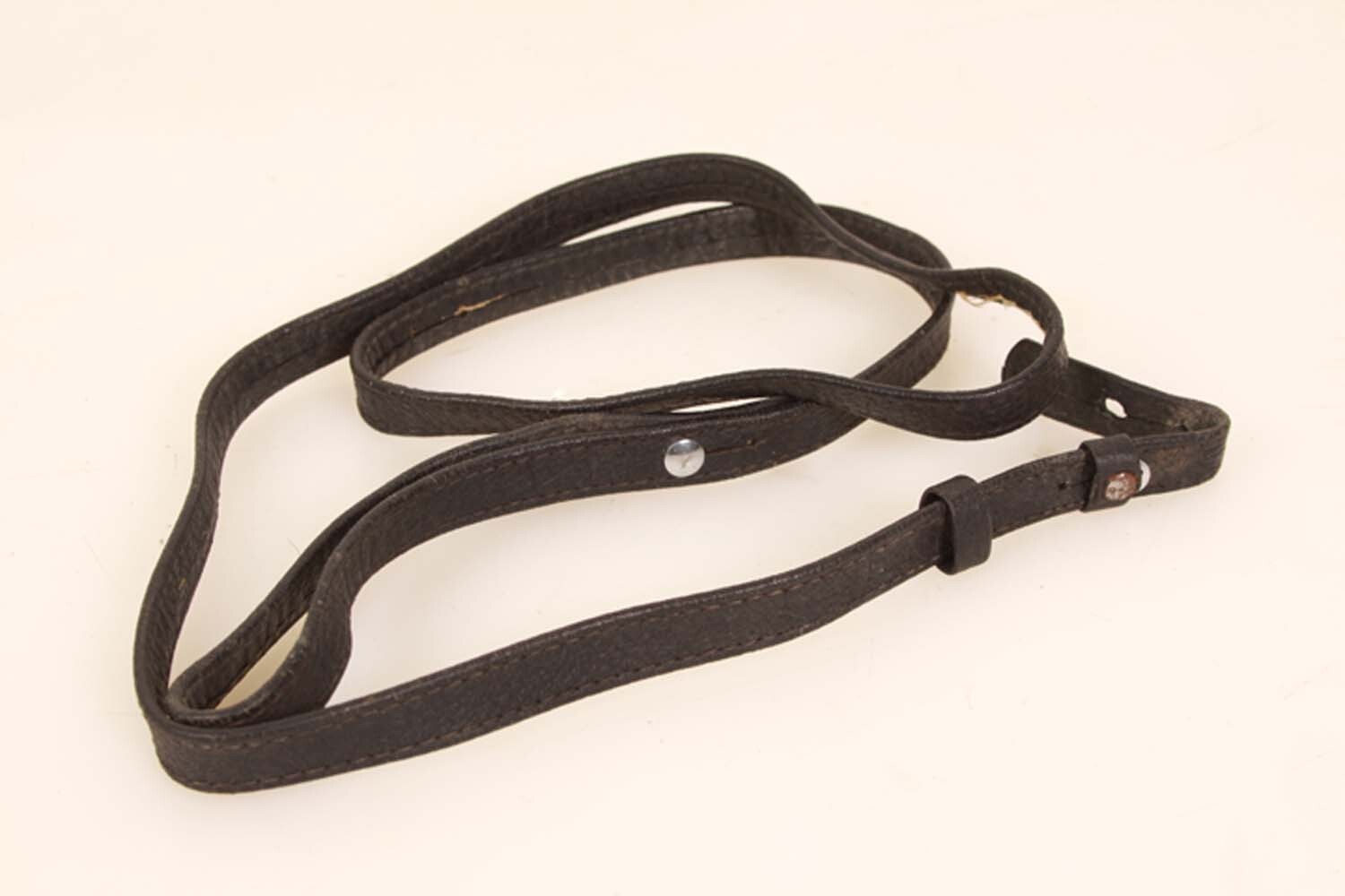 LEATHER CAMERA STRAP – VINTAGE 1980s