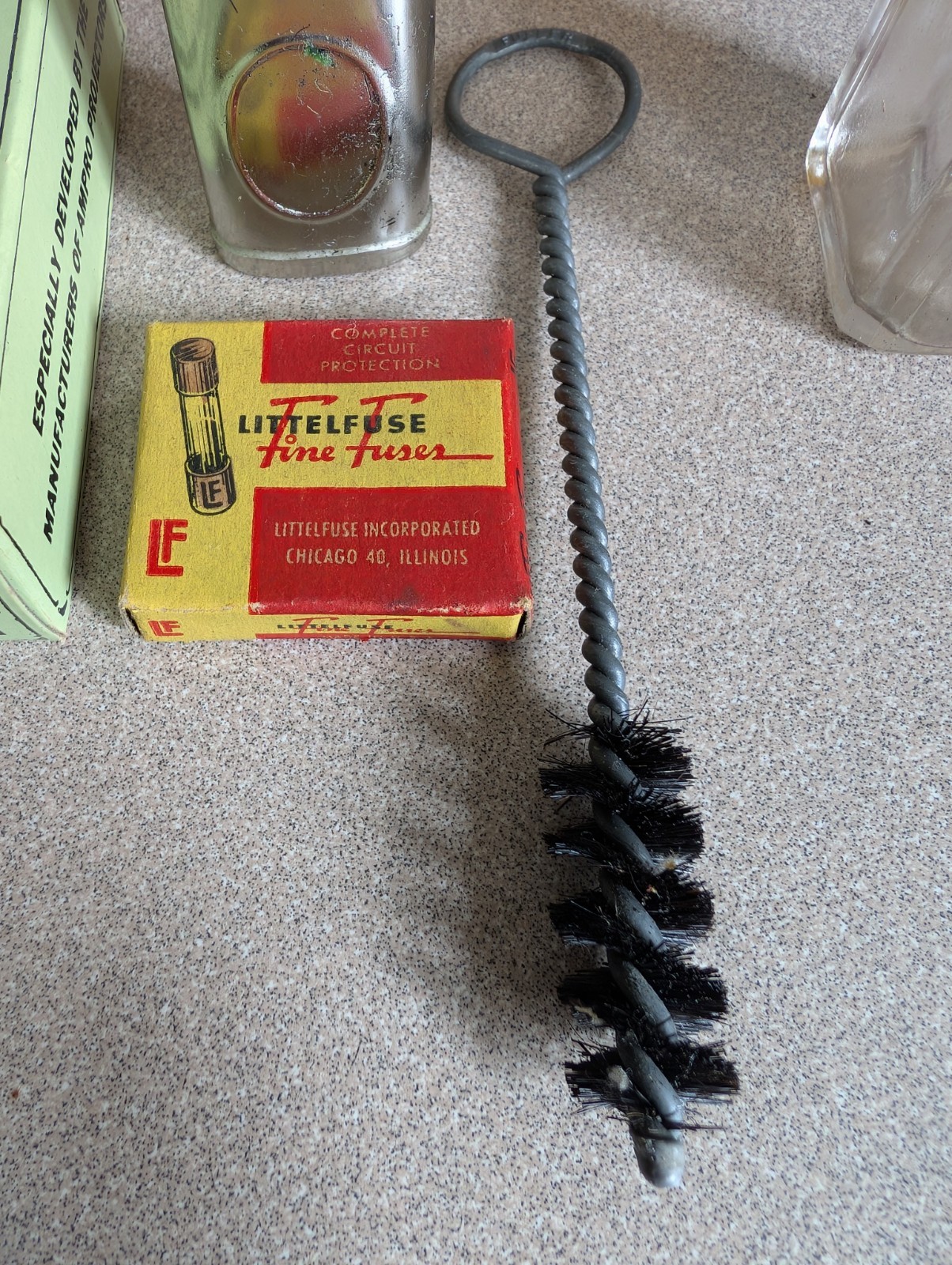 AMPRO Projector Incomplete Accessory Kit Parts As Pictured: Brush, Oil Can, Fuse