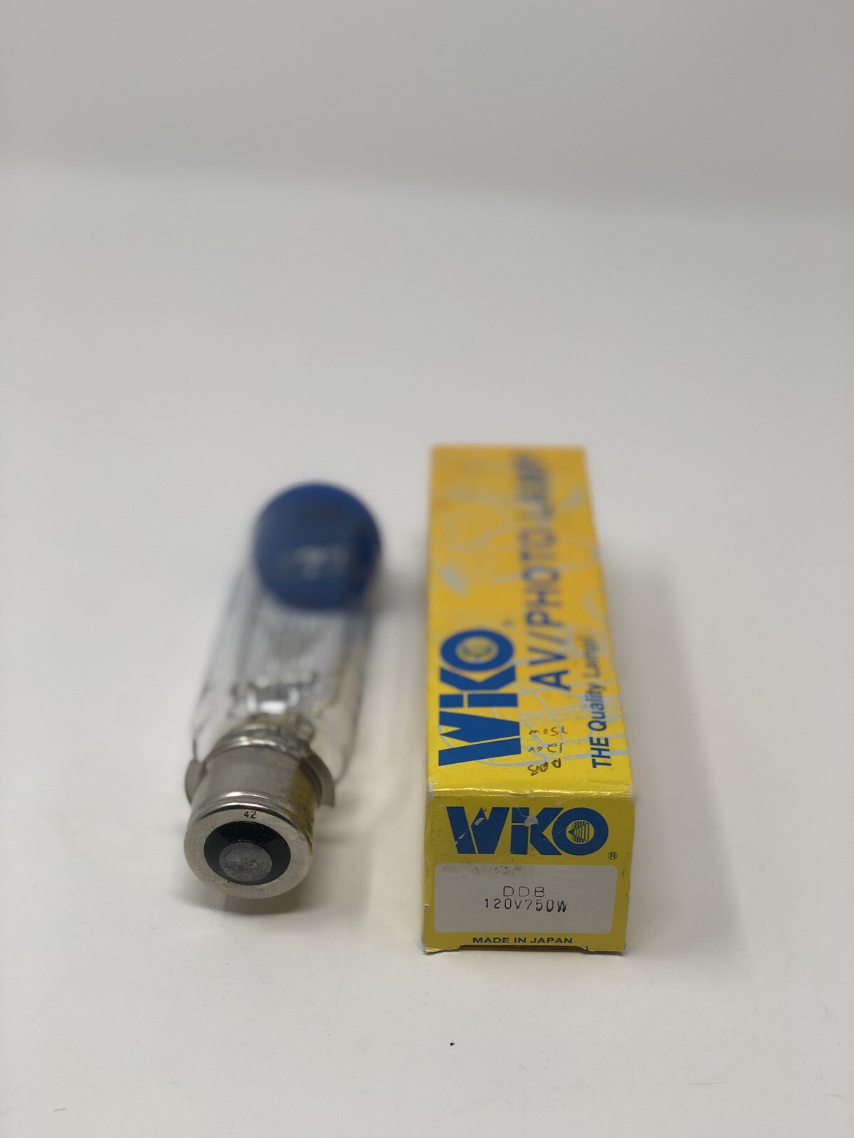 Wiko DDB 120V 750W Projector Bulb. BRAND NEW! FREE SHIPPING!