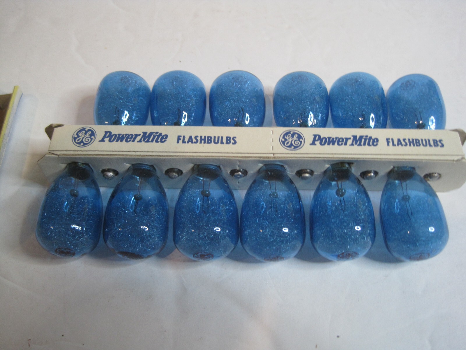 GE Flash Bulbs 5B Box of 12 Camera Flashbulbs General Electric New Old Stock NOS
